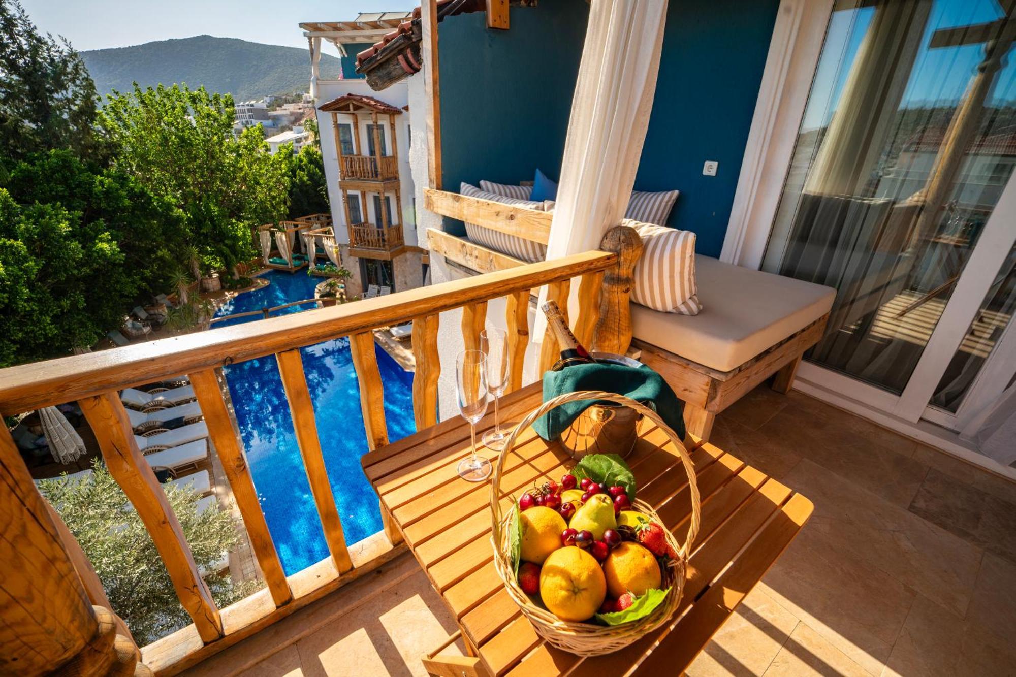 Elixir Hotel Kalkan Exterior foto